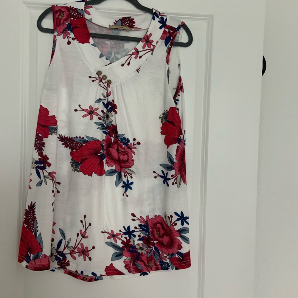 Cestyle Floral Oversized Top Size L